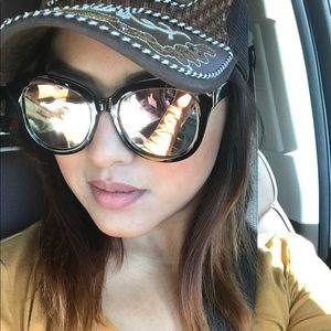 Meet your Posher, Diana